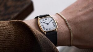 Vintage wrist watch for ladies