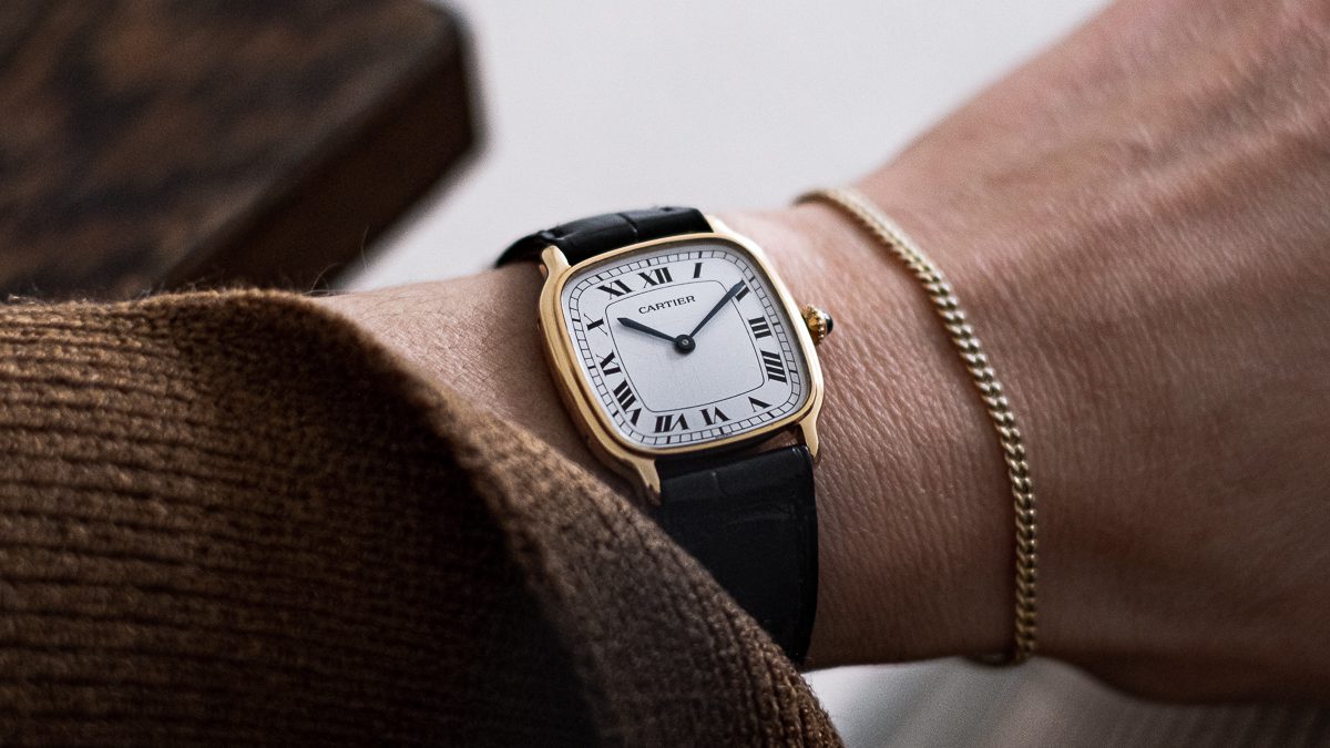 Vintage wrist watch for ladies